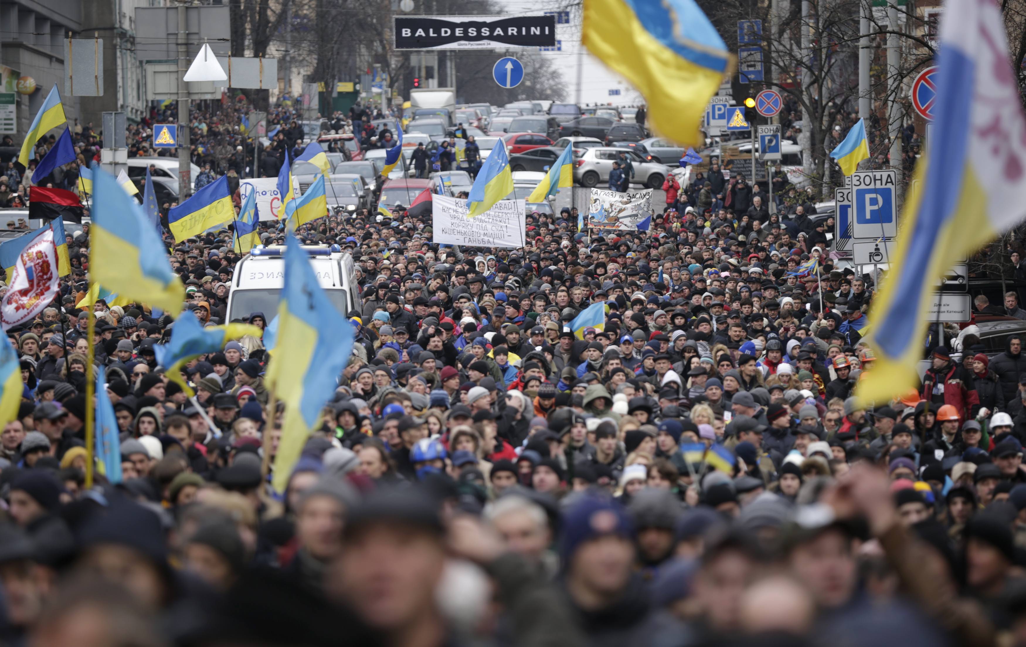 Киев население. Митинг в Украине. Украина демонстрация. Украинский митинг. Митинги в Украине сейчас.