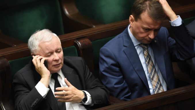 Minister Błaszczak w drugiej kadencji. Katastrofa wojska staje się faktem