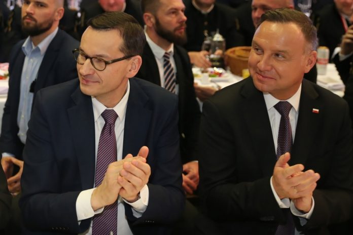 Polacy Mają Dość Dudy I Morawieckiego Rekordowa Niechęć Do Prezydenta I Premiera SondaŻ 6125