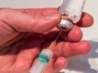 „Bezpieczne” szczepionki Pfizera. Opublikowano szokujące ulotki