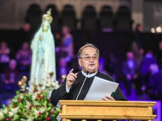 Wsparcie dla o. Rydzyka. Spółki związane z duchownym otrzymały środki w ramach wsparcia antykryzysowego