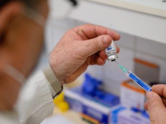Austria negocjuje z Rosją dostawę szczepionek przeciw koronawirusowi
