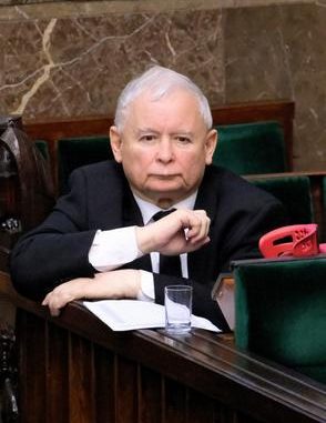 Kaczyński znalazł się w tarapatach