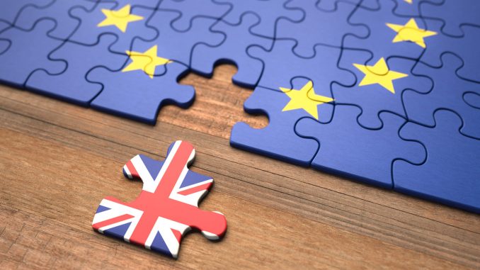 Brexit. Wielka Brytania chce renegocjacji umowy. Komisja Europejska odrzuca żądanie