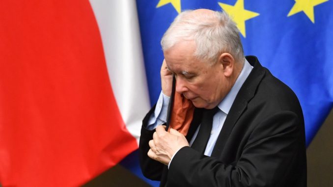 "Kaczyński szykuje się na starcie z USA i Unią". Nie chce ustąpić ws. "lex TVN" i Izby Dyscyplinarnej