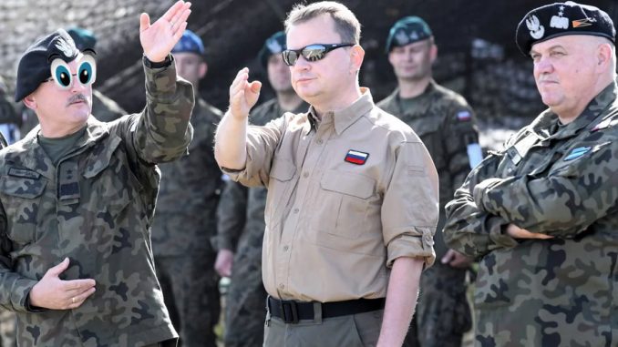 Gen. Skrzypczak: Błaszczak gra pod dyktando Putina