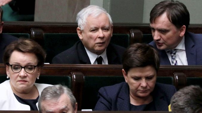 Kaczyński z najgorszą oceną, tuż za nim Czarnek i Ziobro