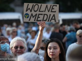 Praworządność i wolność mediów w Polsce. Parlament Europejski przyjął rezolucję