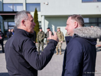 Płk Macgregor: Stoltenberg Interweniował, by Polska nie udostępniała lotnisk Ukraińcom