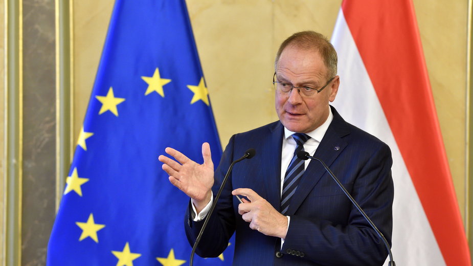 Węgierski minister odpowiada Brukseli: porozumienia zostaną zawarte do końca roku
