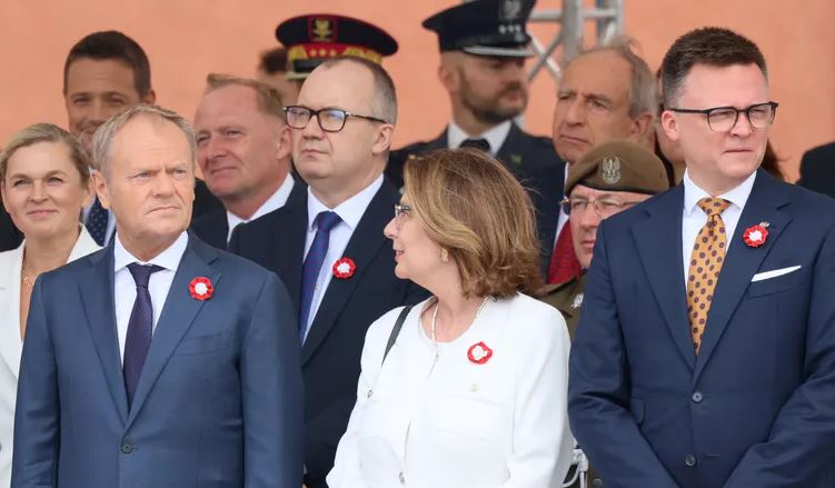 Walka o marszałkowskie fotele. W tle handel stołkami i ustawami