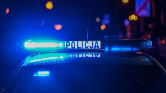 radiowoz-policja-kogut-696x464