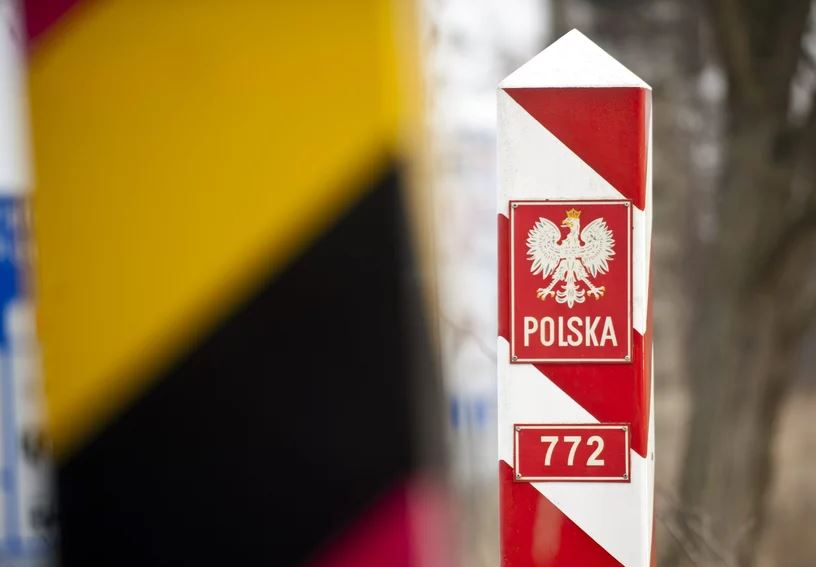 Dziwna narracja władz w sprawie imigrantów w Szczecinie. „Na bocianach przylecieli?”