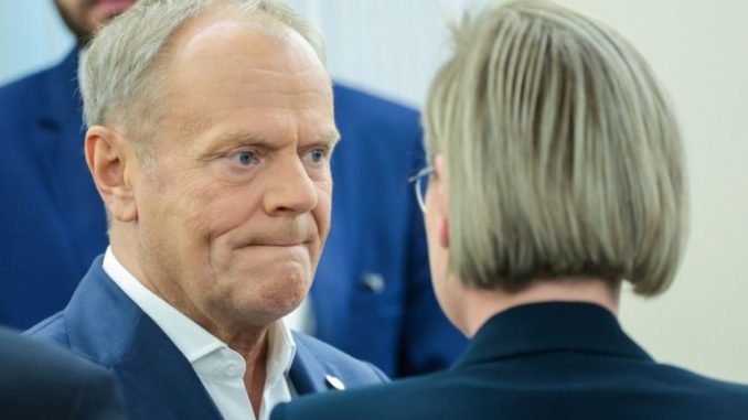 Tusk apeluje do koalicjantów: Zachowajcie się przyzwoicie niezależny dziennik polityczny
