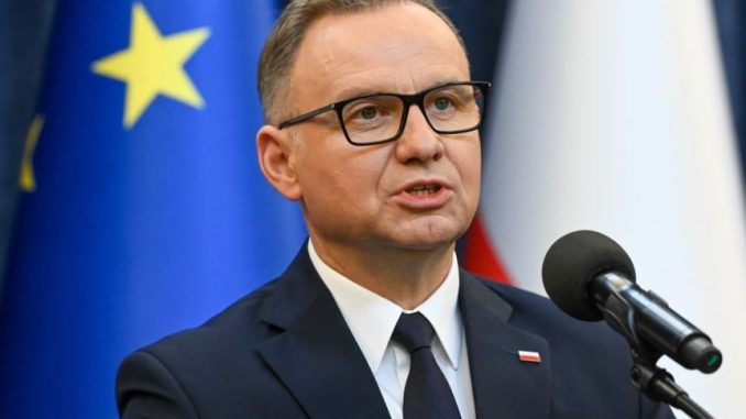 Mocne słowa Dudy. "Coś niedobrego dzieje się z jego głową" niezależny dziennik polityczny