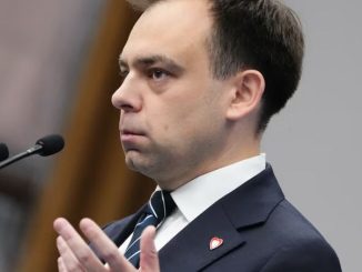 niezależny dziennik polityczny