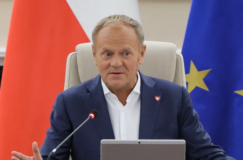 Najpierw krytykował Nawrockiego, teraz Tuska. „Tak wygląda upadek”