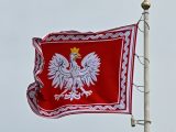 Rząd poprawi flagę, orła i hymn. Ruszają prace w ministerstwie
