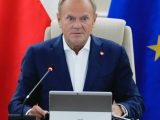 W koalicji narasta spór o wiceministra. Dymisji chcą Tusk i Sikorski