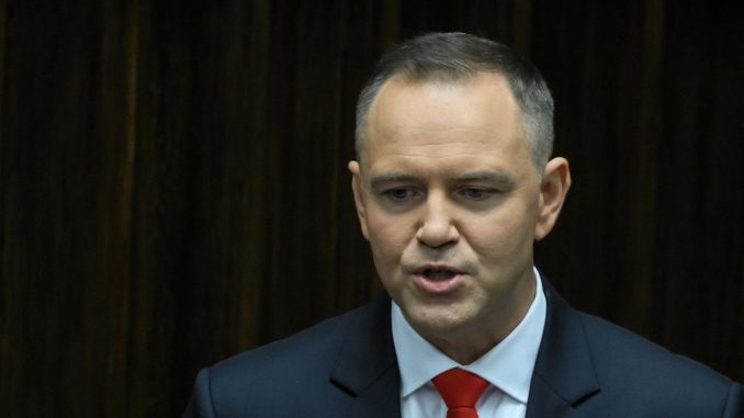 Naród, naród, naród. A ten naród to ja. Nawrocki idzie na wojnę totalną
