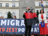 W Warszawie spalono flagę UPA. „Nie pozwolimy na banderyzm w Polsce!”