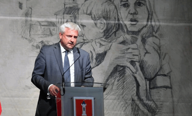 niezależny dziennik polityczny