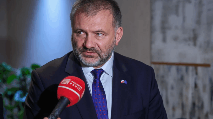 niezależny dziennik polityczny