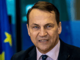 Poseł PiS mocno uderza w Sikorskiego. „Mdli mnie, kiedy to obserwuję”