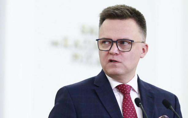 Odejście Szymona Hołowni z polskiej polityki ma drugie dno? „Problem jest gdzieś głębiej”