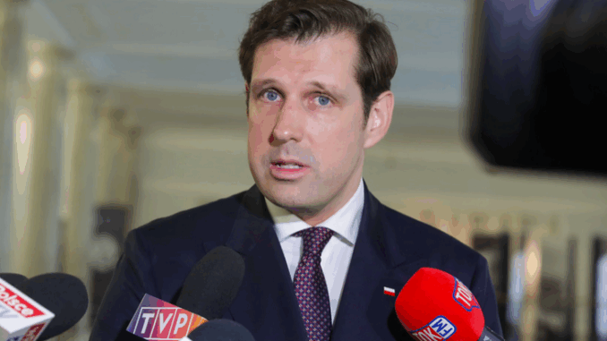 niezależny dziennik polityczny