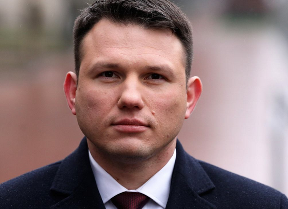 Sławomir Mentzen napisał o „buraku z dworu w Chobielinie”. Jest reakcja MSZ