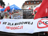 Co Polacy sądzą o migracji? Jest nowy raport. „To najbardziej uderzająca liczba”