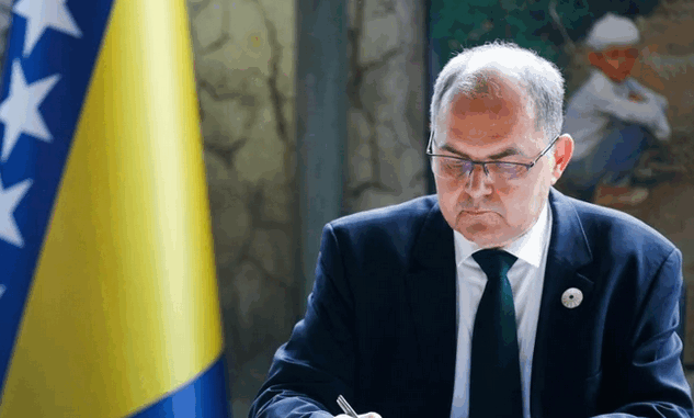 niezależny dziennik polityczny