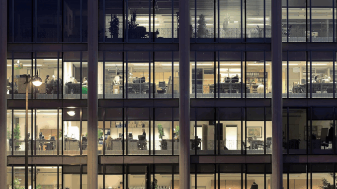 niezależny dziennik polityczny