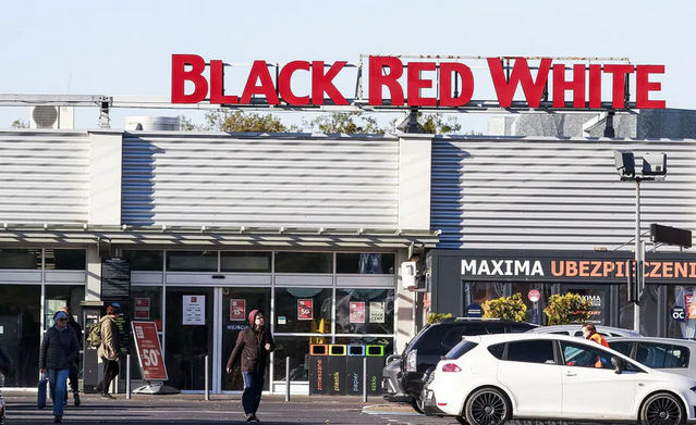 Gigant planuje zwolnienia grupowe. 800 osób straci pracę