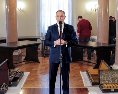 niezależny dziennik polityczny