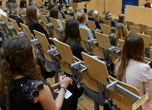 niezależny dziennik polityczny