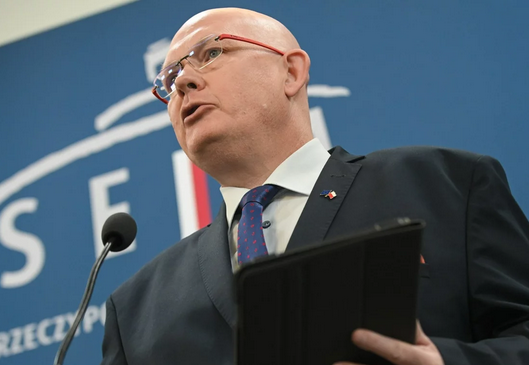 niezależny dziennik polityczny