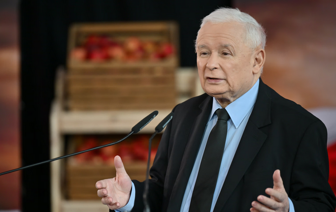 Jarosław Kaczyński opuścił szpital. „Dopiero wrócił i już musi gasić pożar”