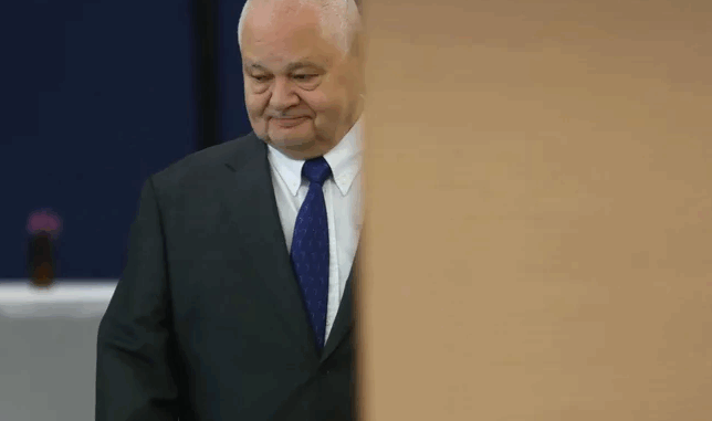 niezależny dziennik polityczny