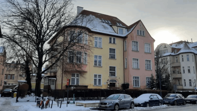 niezależny dziennik polityczny