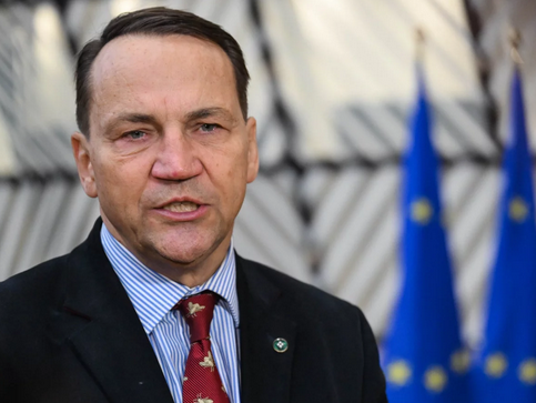 Kuriozalna propozycja MSZ dla Polaków. 600 km przez pustynię na własną rękę