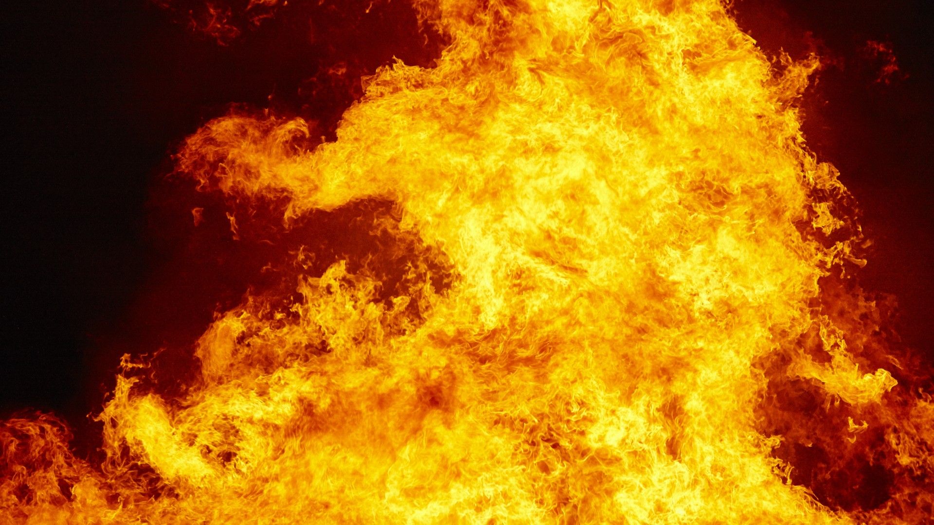 Eksplozja w elektrociepłowni w Bukareszcie pozbawia tysiące budynków ciepłej wody