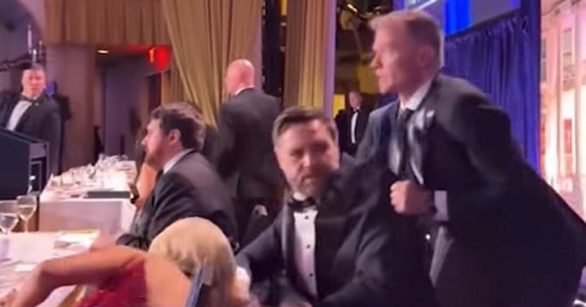 Chwile grozy na gali z Trumpem: Strzały i ewakuacja wiceprezydenta