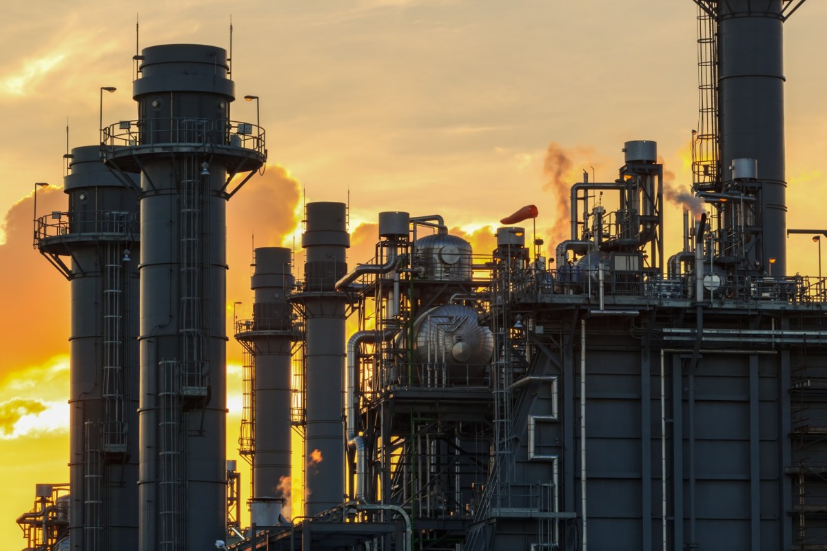 Zmasowany atak ukraińskich dronów na Rosję: zniszczenia i reakcje