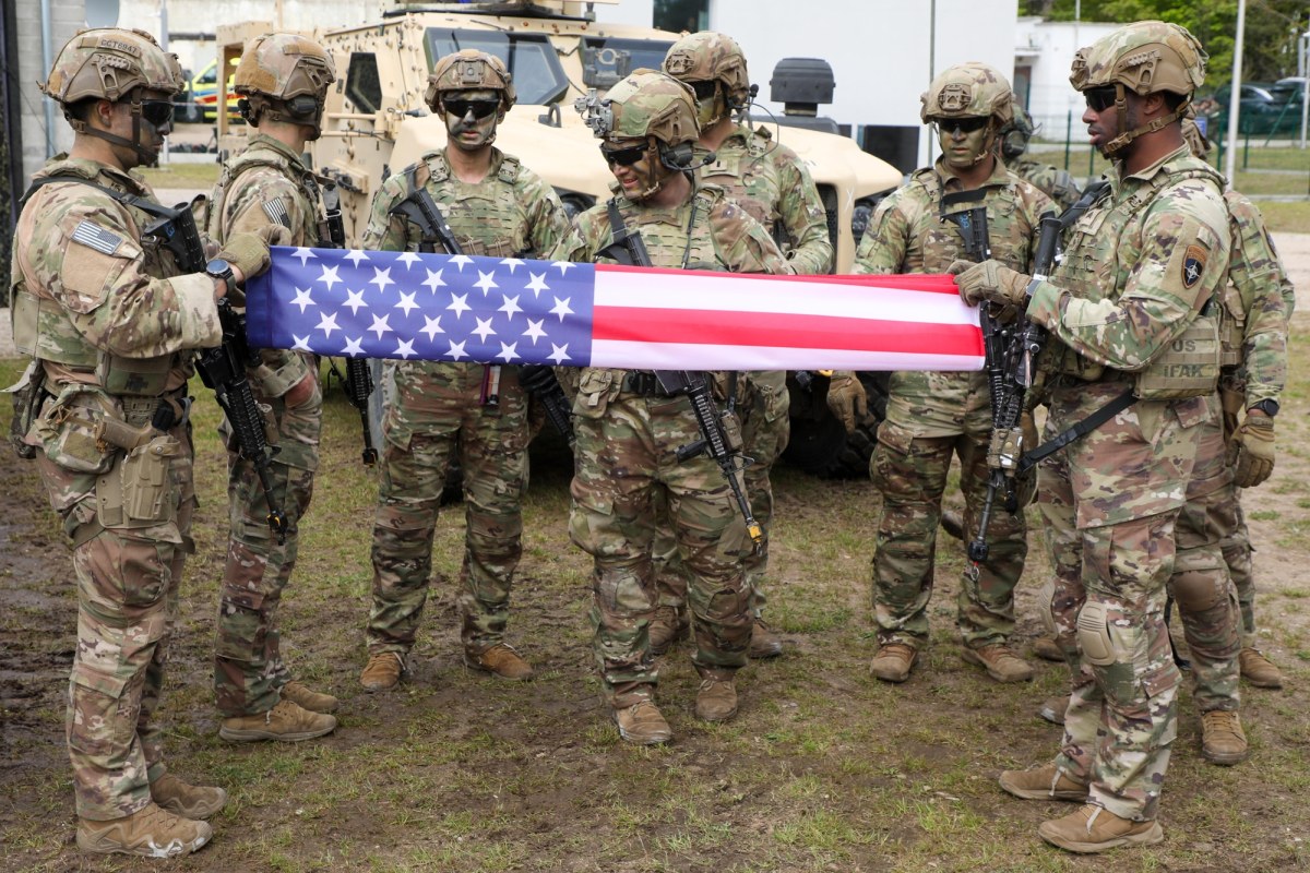 Polska w szoku: decyzje USA o rotacji wojsk wywołują kontrowersje