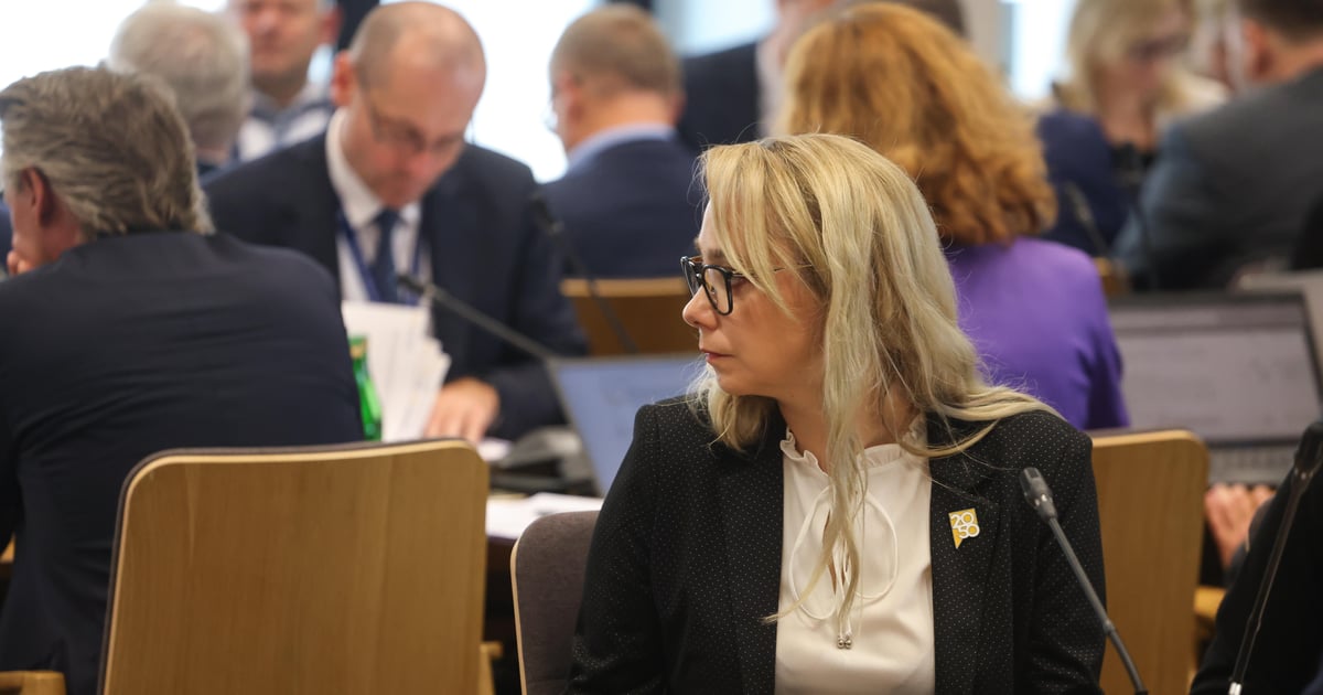 Kontrowersyjna nominacja w resorcie sportu i turystyki: nowe standardy polityczne?