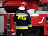 Ogromny pożar fabryki aerozoli w Charnowie: 27 zastępów straży pożarnej w akcji