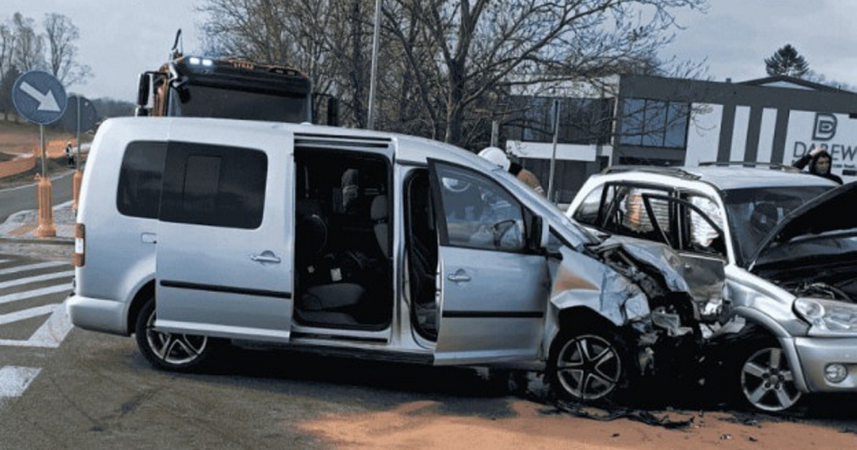 Wypadek w Świątkowie: Śledztwo prowadzą policjanci z Lęborka