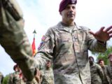 Zmiany w amerykańskim dowództwie: Gen. Donahue opuszcza stanowisko